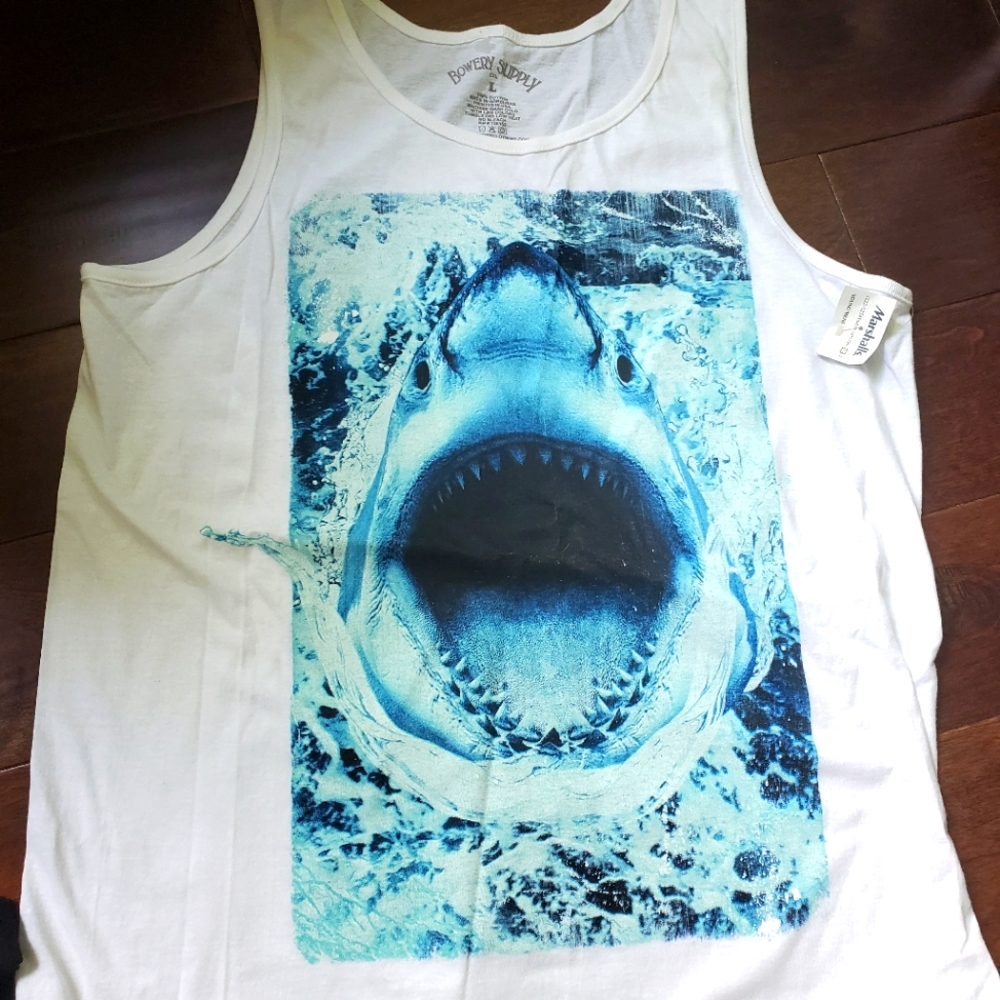 Bowery supply Co tank size large new